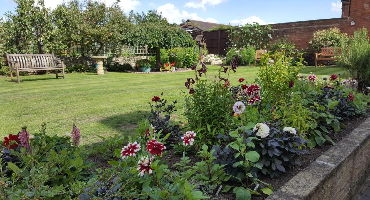 Bed and Breakfast Woodlands 159 Pershore Exterior foto